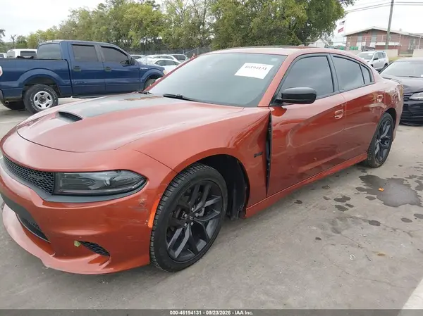 2C3CDXCTXPH581257 — 2023 Dodge Charger, фото 2 с аукциона IAAI, Передняя часть слева