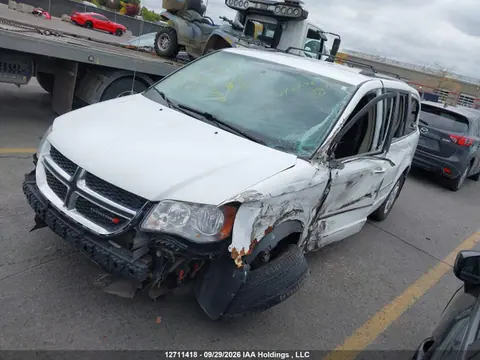2014 Dodge Grand Caravan Crew VIN 2C4RDGDG2ER204629 фото 2