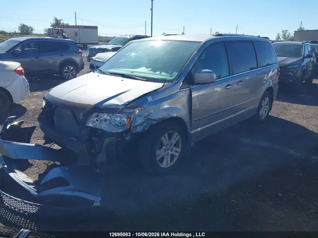 2C4RDGDG3GR241112 — 2016 Dodge Grand Caravan Crew, фото 2 с аукциона IAAI 14.10.2026, Передняя часть