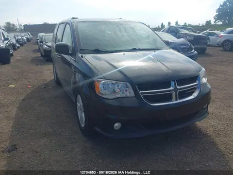 2C4RDGDG8JR288398 — 2018 Dodge Grand Caravan Crew, Задняя часть (Rear), фото до ремонта
