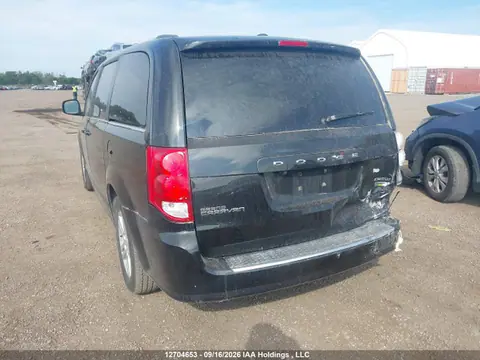 2018 Dodge Grand Caravan Crew VIN 2C4RDGDG8JR288398 фото 3