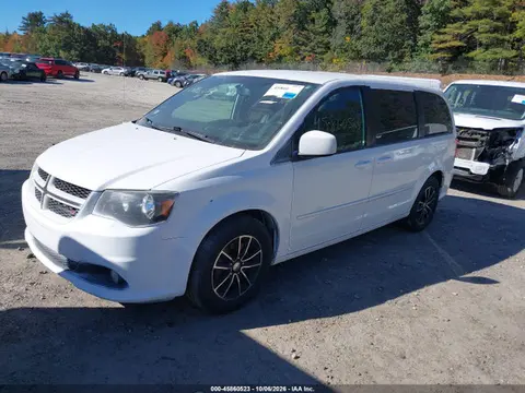 2017 Dodge Grand Caravan Gt VIN 2C4RDGEG3HR574667 фото 2