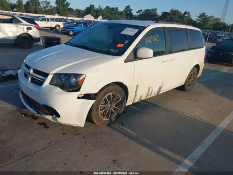 2018 Dodge Grand Caravan Gt VIN 2C4RDGEG9JR282740 фото 2