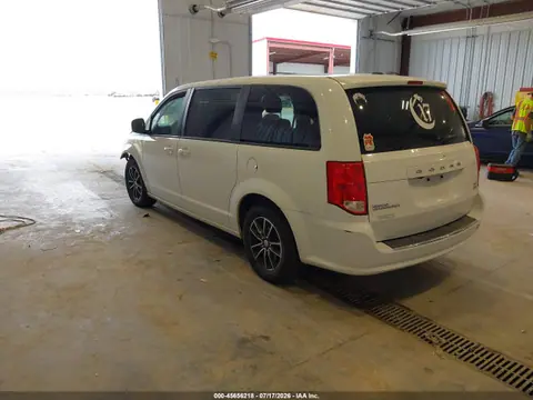 2019 Dodge Grand Caravan Gt VIN 2C4RDGEG4KR536856 фото 3
