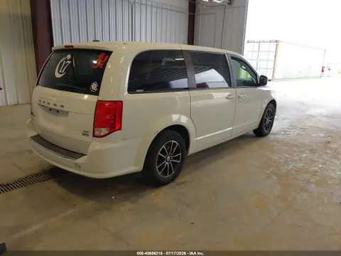 2019 Dodge Grand Caravan Gt VIN 2C4RDGEG4KR536856 фото 4
