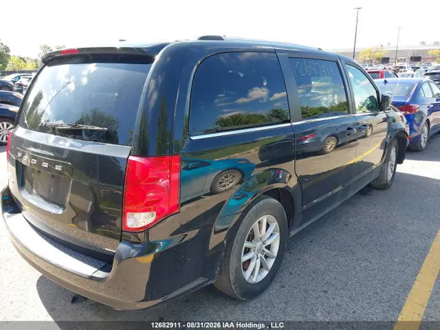 2C4RDGCG7LR255395 — 2020 Dodge Grand Caravan Premium Plus, фото 4 с аукциона IAAI 29.09.2026, Передняя часть