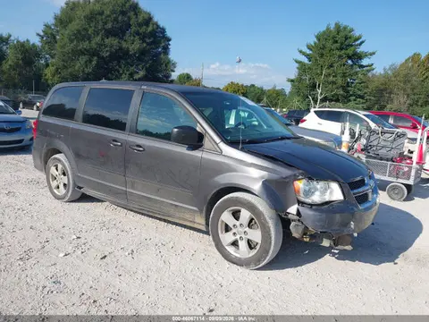 2C4RDGBG9FR581351 — 2015 Dodge Grand Caravan SE, Передняя часть (Front & Rear), фото до ремонта