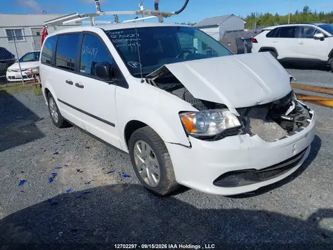 2C4RDGBG5GR130113 — 2016 Dodge Grand Caravan SE, Передняя часть (Front), фото до ремонта