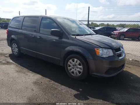 2C4RDGBG1JR161818 — 2018 Dodge Grand Caravan SE, Передняя часть слева (Left Front), фото до ремонта