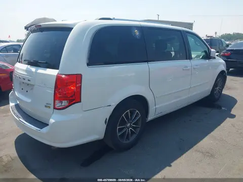 2017 Dodge Grand Caravan Sxt VIN 2C4RDGCG9HR573607 фото 4