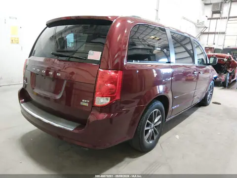 2017 Dodge Grand Caravan Sxt VIN 2C4RDGCG7HR696113 фото 4