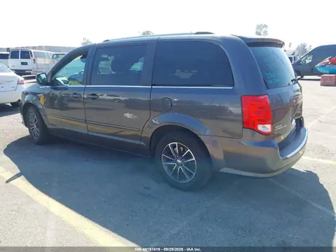 2017 Dodge Grand Caravan Sxt VIN 2C4RDGCG4HR800248 фото 3