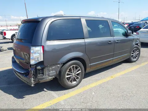 2017 Dodge Grand Caravan Sxt VIN 2C4RDGCG4HR800248 фото 4