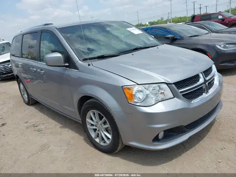 2C4RDGCG4LR201763 — 2020 Dodge Grand Caravan SXT, Задняя часть (Rear), фото до ремонта