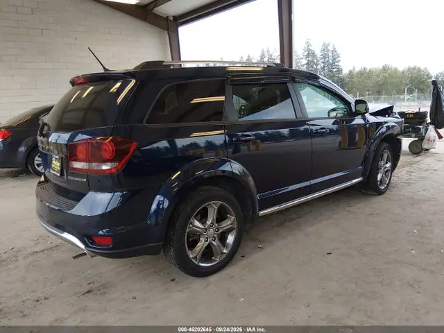 3C4PDDGG7HT623725 — 2017 Dodge Journey Crossroad Plus AWD, фото 4 с аукциона IAAI 14.10.2026, Передняя часть