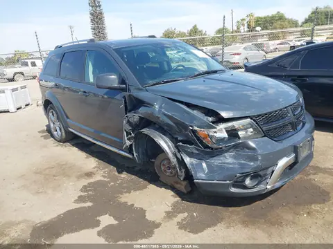 2017 Dodge Journey Crossroad VIN 3C4PDCGGXHT564485 фото 1