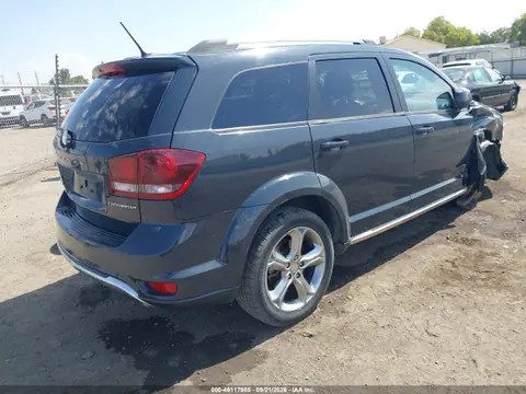 2017 Dodge Journey Crossroad VIN 3C4PDCGGXHT564485 фото 4