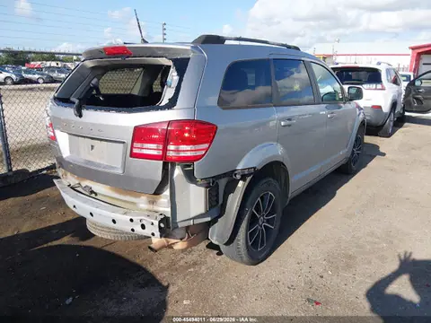 2018 Dodge JOURNEY SE VIN 3C4PDCAB2JT533895 фото 4
