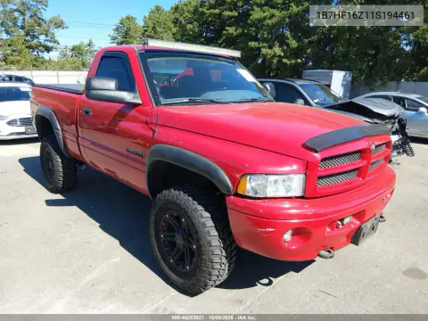1B7HF16Z11S194461 — 2001 Dodge RAM, Сзади слева, фото до ремонта