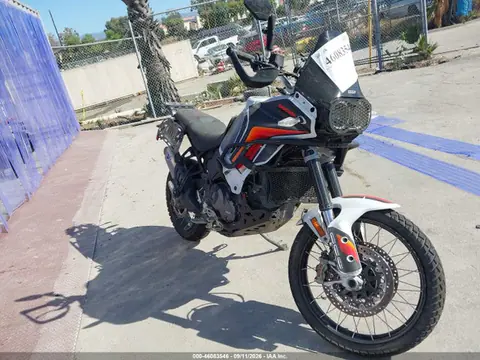 ZDMXANDT4PB003161 — 2023 Ducati Desert X, Передняя часть справа (Right Front), фото до ремонта