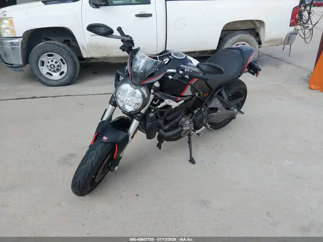 ZDMMACLS9MB008626 — 2021 Ducati Monster 821, фото 2 с аукциона IAAI 30.09.2026, Повреждения со всех сторон