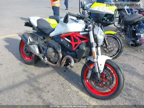 ZDM1RBTS3FB006315 — 2015 Ducati Monster, Передняя часть, фото до ремонта