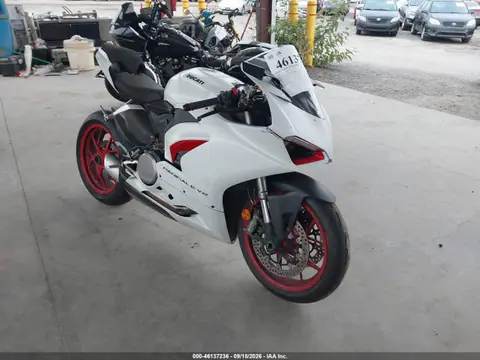2021 Ducati Panigale V2 VIN ZDMHAATW2MB005186 фото 1