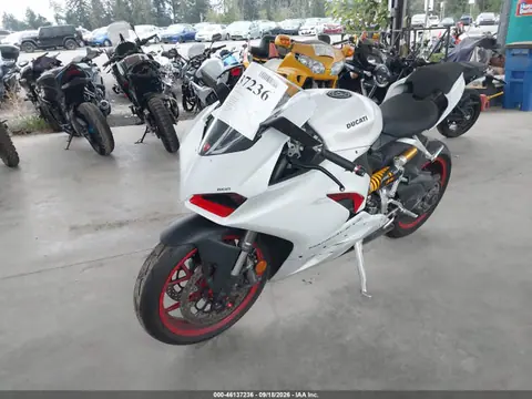 2021 Ducati Panigale V2 VIN ZDMHAATW2MB005186 фото 2