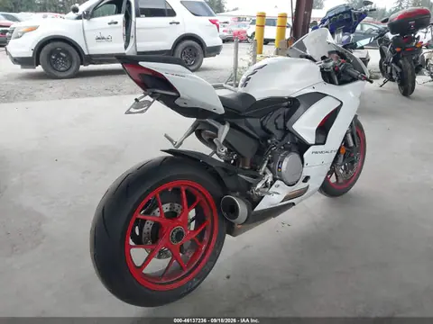 2021 Ducati Panigale V2 VIN ZDMHAATW2MB005186 фото 4