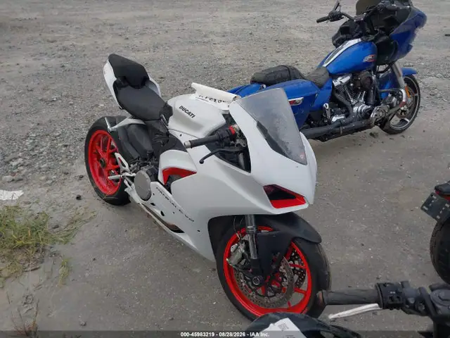 ZDMHAATW7PB010873 — 2023 Ducati Panigale V2, Передняя часть (Front End), фото до ремонта