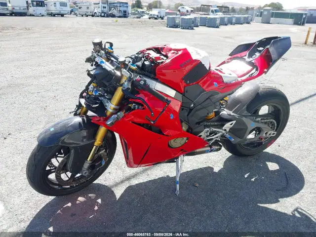 ZDMDAG6W8SB002139 — 2025 Ducati Panigale V4/V4S, фото 2 с аукциона IAAI 30.09.2026, Передняя часть
