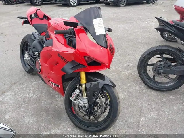 ZDMDAGWW3PB005425 — 2023 Ducati Panigale V4S, Левый бок (Left Side), фото до ремонта