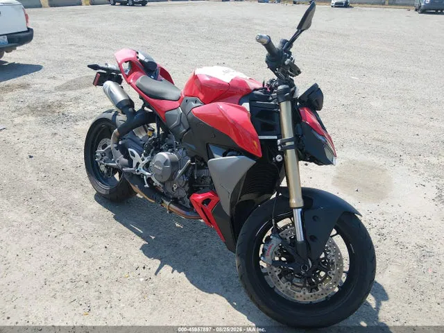 2026 Ducati Streetfighter V2/v2 S VIN ZDMFAU8T7TB001821 фото 1
