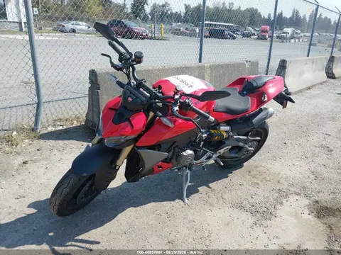 2026 Ducati Streetfighter V2/v2 S VIN ZDMFAU8T7TB001821 фото 2