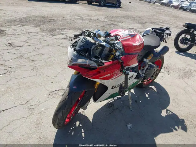 ZDMHAAMW3JB000119 — 2018 Ducati Superbike 1299 Panigale R Final Edition, фото 2 с аукциона IAAI 30.09.2026, Повреждения со всех сторон