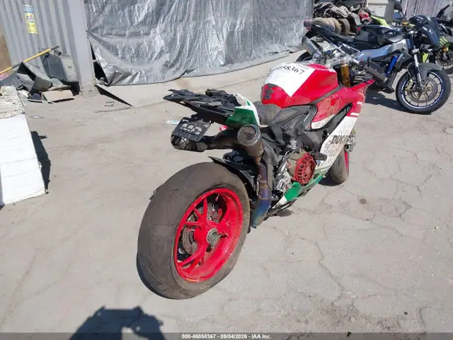 ZDMHAAMW3JB000119 — 2018 Ducati Superbike 1299 Panigale R Final Edition, фото 4 с аукциона IAAI 30.09.2026, Повреждения со всех сторон
