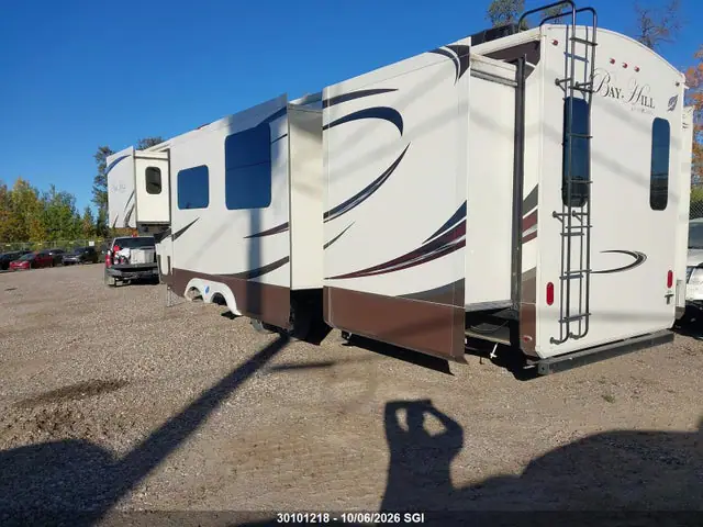 5ZWFBYE2XF1002355 — 2015 Evergreen Bay Hill, фото 3 с аукциона IAAI 14.10.2026, Град