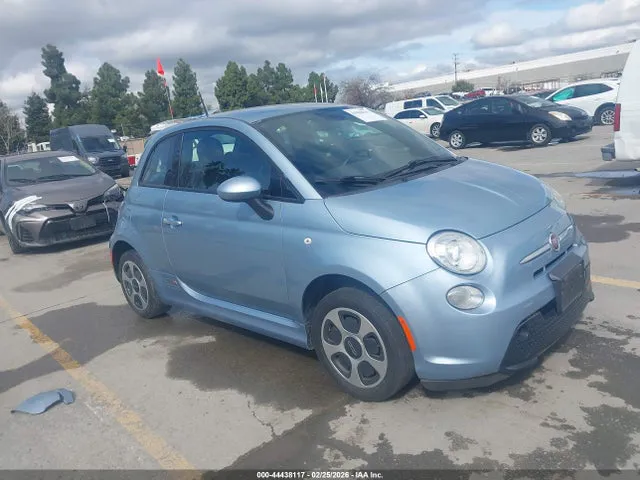 2015 Fiat 500E BATTERY ELECTRIC VIN 3C3CFFGE0FT503074 фото 1