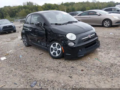 2015 Fiat 500E BATTERY ELECTRIC VIN 3C3CFFGE2FT642302 фото 1