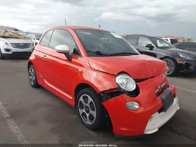 3C3CFFGE5GT113718 — 2016 Fiat 500E Battery Electric, Передняя часть слева (Left Front), фото до ремонта