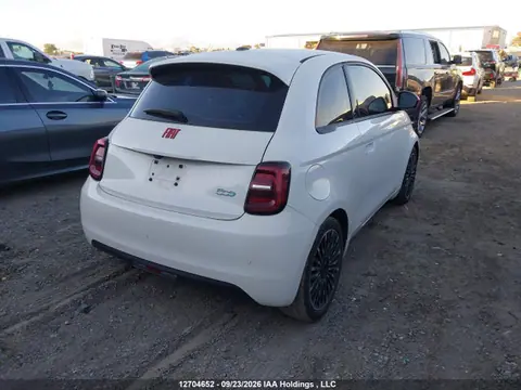 2024 Fiat 500e Red VIN ZFAFFAA4XRX207037 фото 4