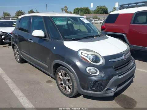 ZFBCFADH8EZ008421 — 2014 Fiat 500L Trekking, Передняя часть слева (Left Front), фото до ремонта