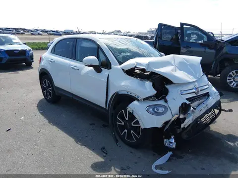 ZFBCFYBTXGP468615 — 2016 Fiat 500X Easy, Передняя часть (Front End), фото до ремонта