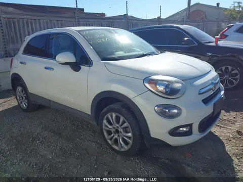 ZFBCFYDTXGP384615 — 2016 Fiat 500X Lounge, Передняя часть (Front), фото до ремонта