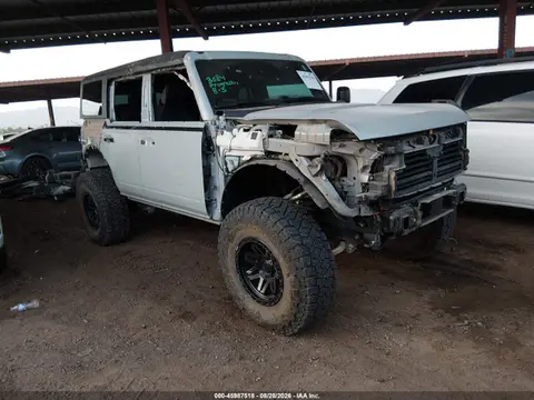 1FMEE5DP5PLB87834 — 2023 Ford Bronco Badlands, Передняя часть (Front & Rear), фото до ремонта