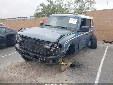 2025 Ford Bronco Heritage Edition VIN 1FMEE4DP7SLB65742 фото 2