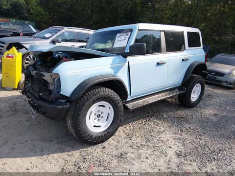 2025 Ford Bronco Heritage Edition VIN 1FMEE4DPXSLB40642 фото 2