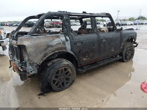 2024 Ford Bronco Outer Banks VIN 1FMDE8BH2RLB27425 фото 4