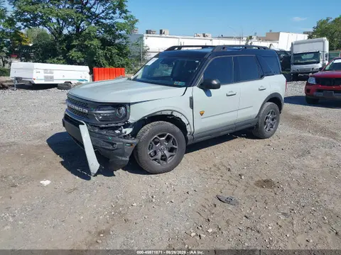 2024 Ford Bronco Sport Badlands VIN 3FMCR9D90RRE95017 фото 2