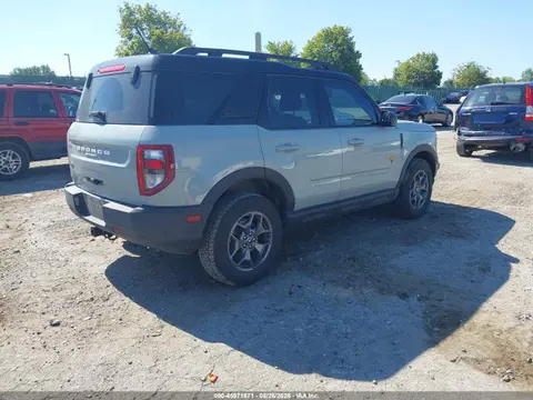 2024 Ford Bronco Sport Badlands VIN 3FMCR9D90RRE95017 фото 4